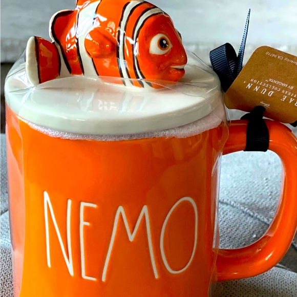 Rae Dunn Disney Pixar Finding Nemo Mug - Picture 1 of 10